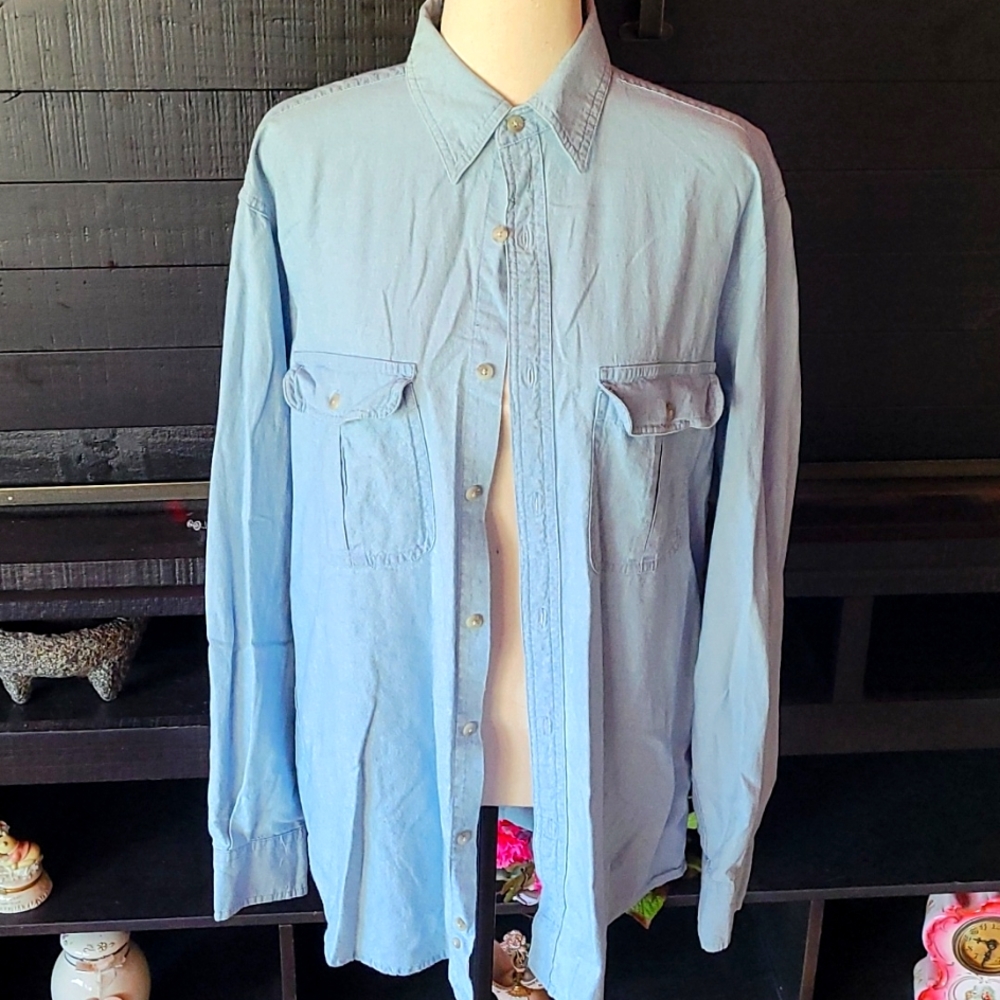 Men's 100% cotton button down shirt